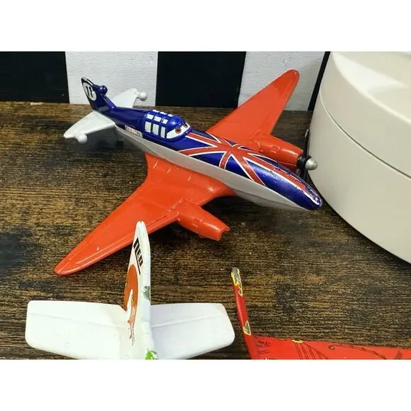 Disney Pixar Planes 1:55 - Lot of 6 Damaged Planes - Read Description - Picture 7 of 8